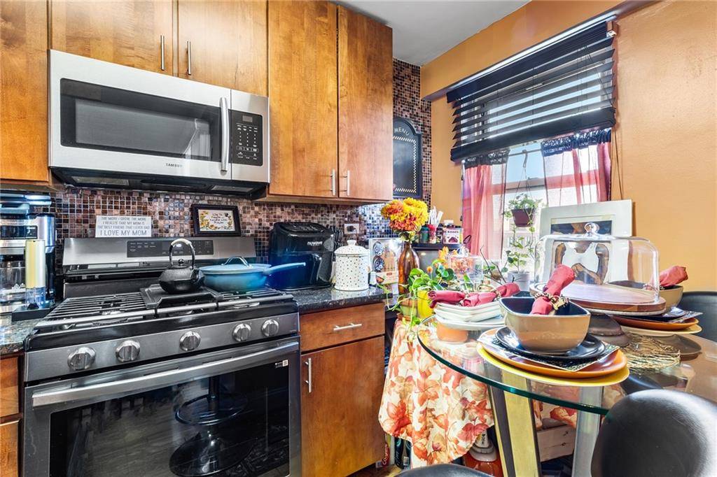 380 Cozine AVE #5A, Brooklyn, NY 11207