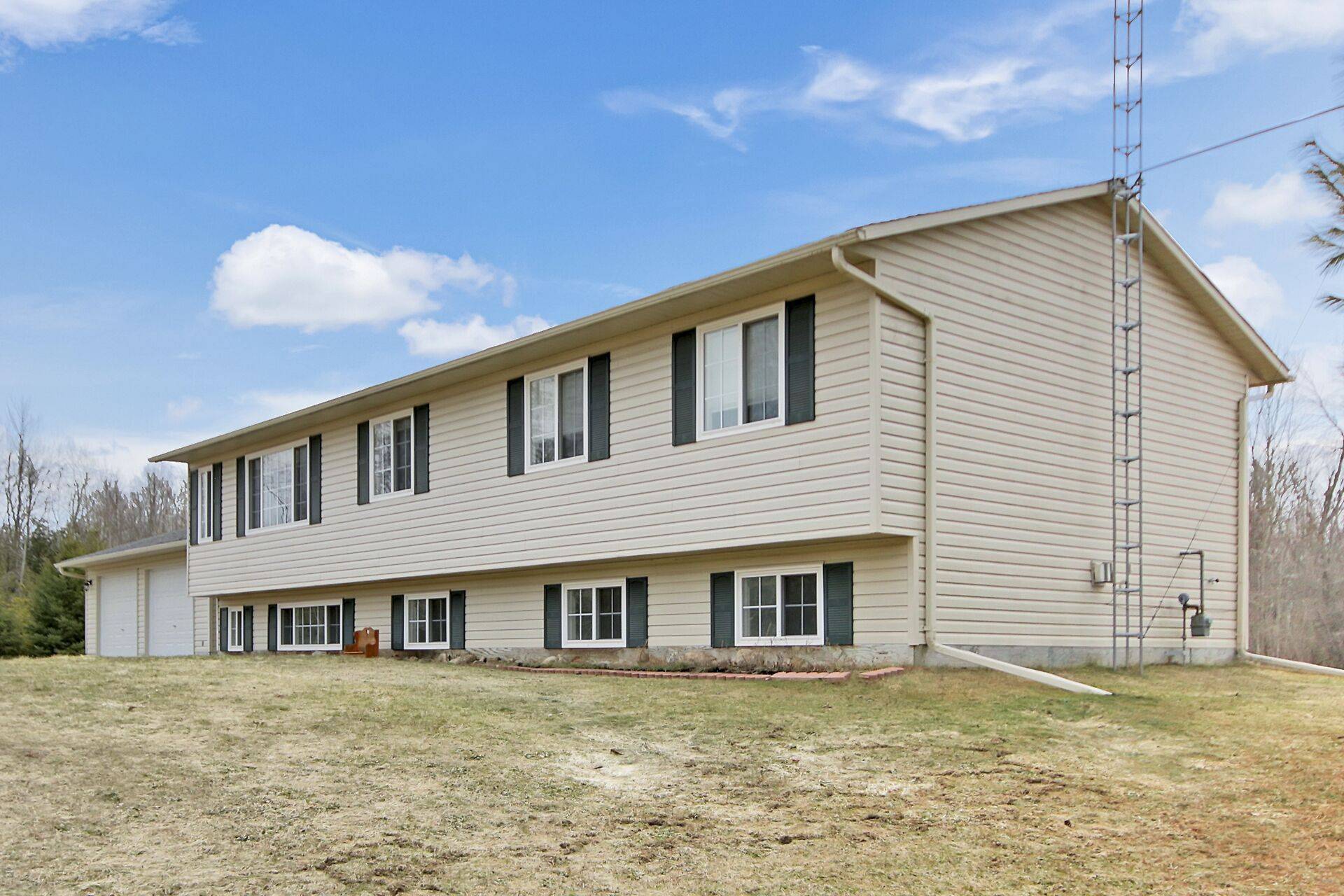 1065 Ford RD, Beckwith, ON K7H 3C3