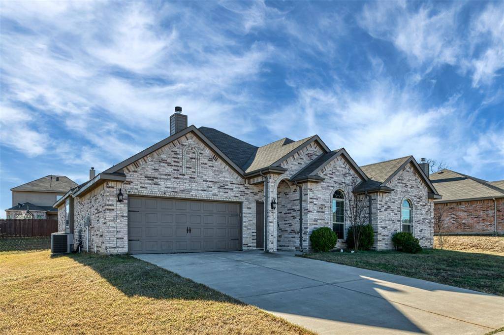 3741 Cecelia Lane, Forest Hill, TX 76140