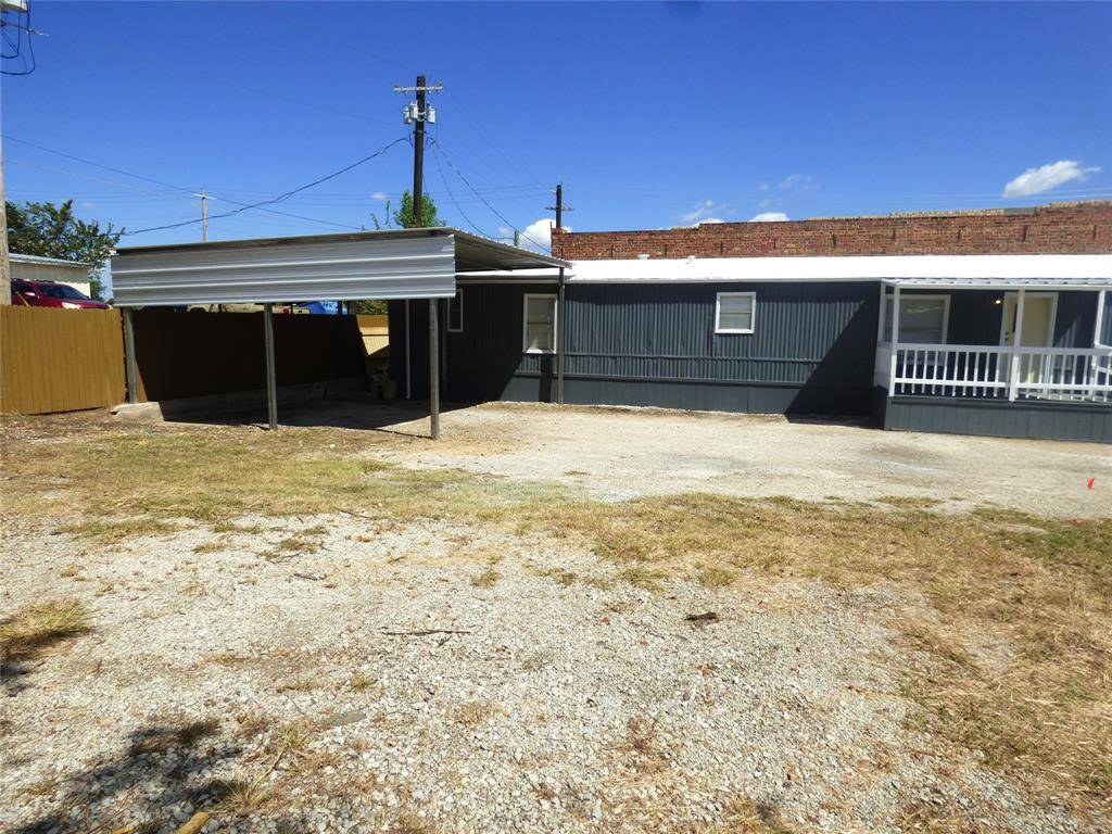 105 E 9th Street, Cisco, TX 76437