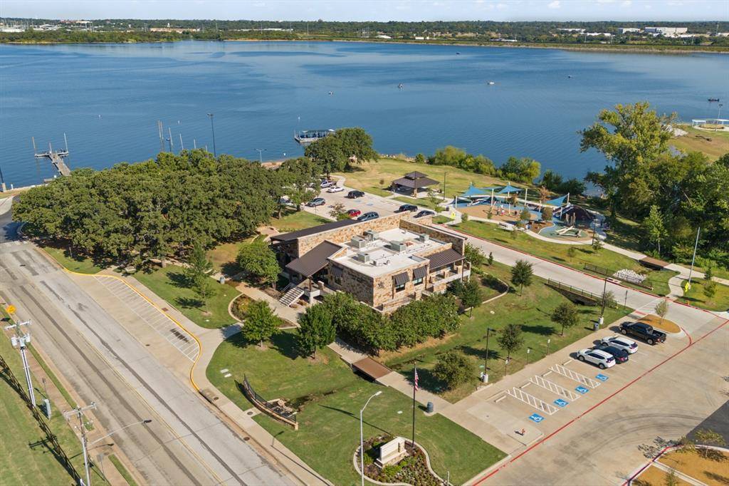 2100 Reflection Bay Drive, Arlington, TX 76013