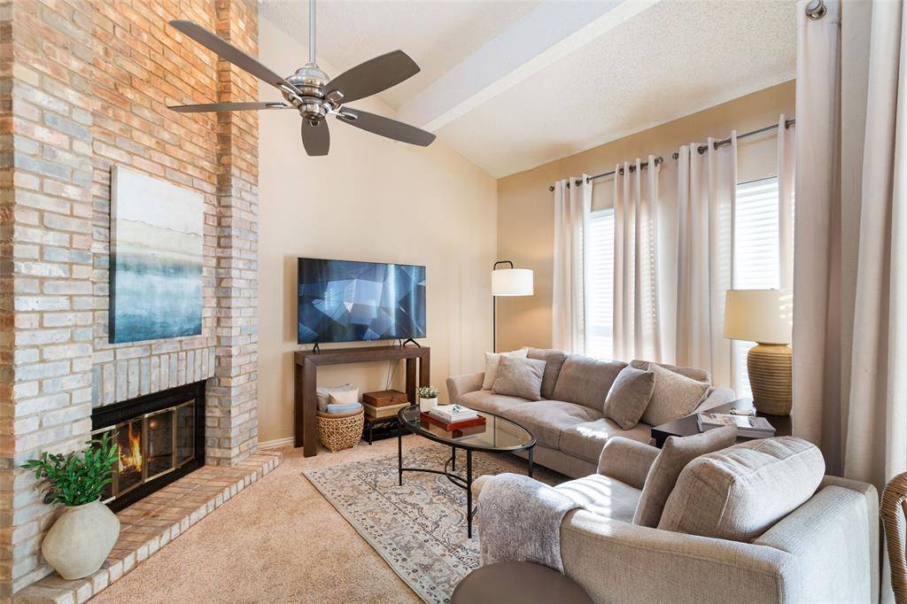 17490 Meandering Way #804, Dallas, TX 75252