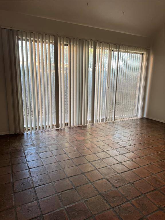 13422 Blossomheath Lane, Dallas, TX 75240