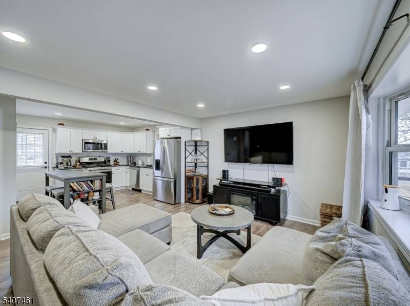 1140 Saint John St, Manville Boro, NJ 08835