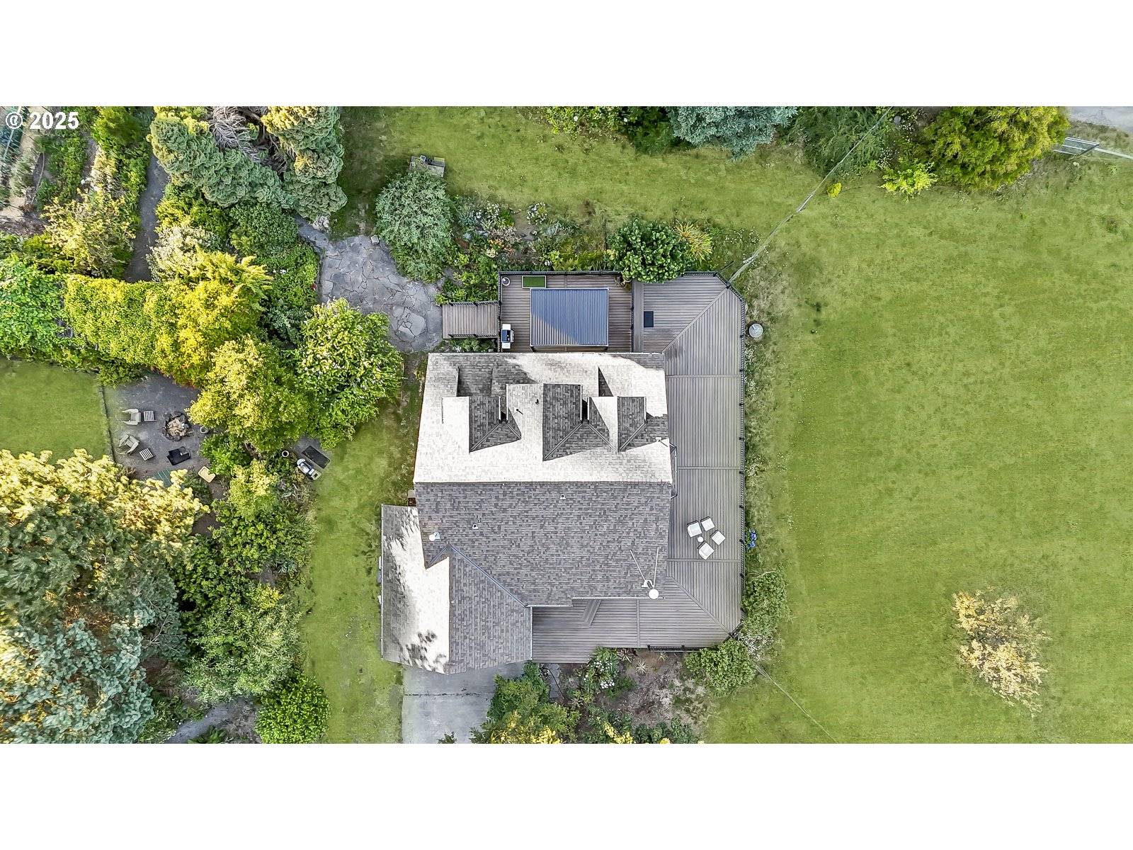 10623 NE FOX FARM RD, Dundee, OR 97115