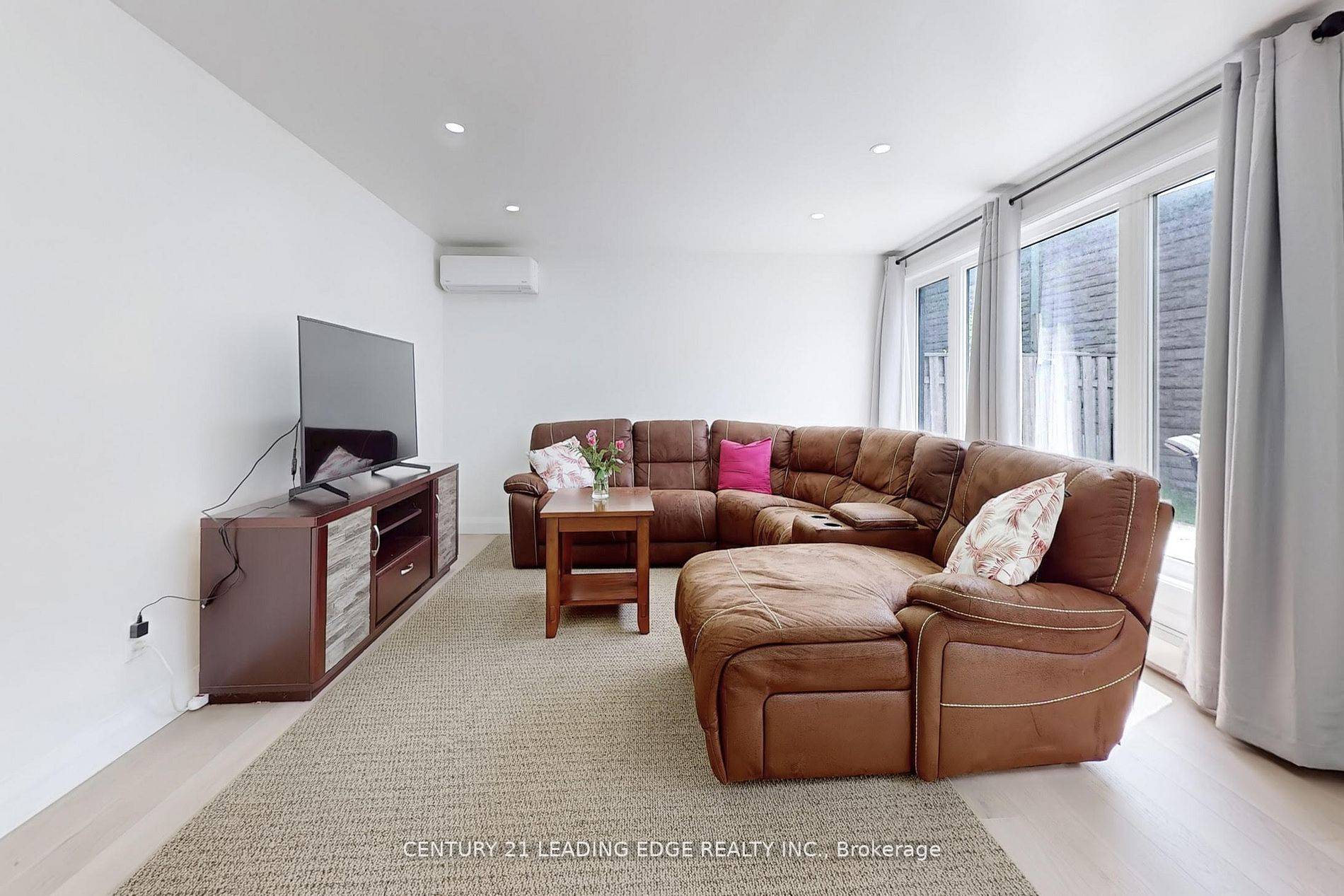 20 Bypass CT, Toronto E05, ON M1T 1L1