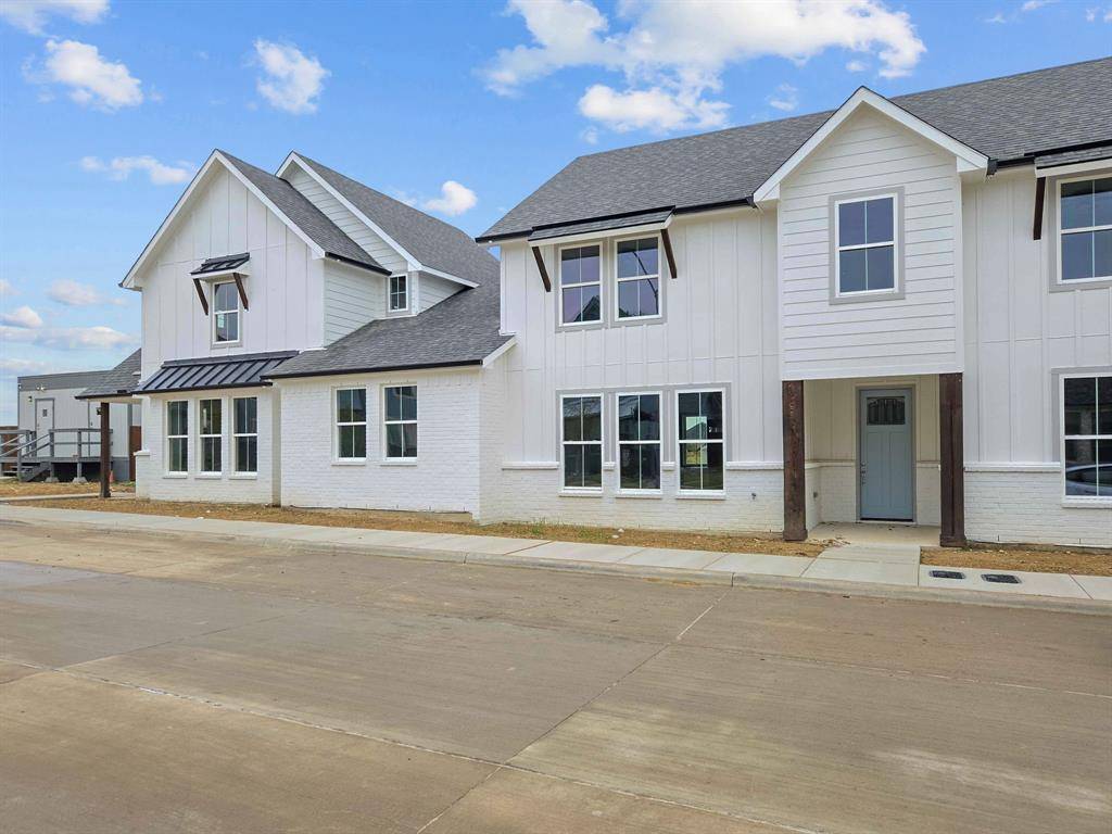 9569 Thorncrown Lane, Fort Worth, TX 76179