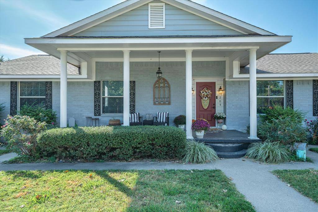 204 Southridge Street, Edgewood, TX 75117