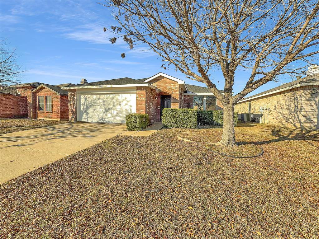 5321 Temecula Road, Fort Worth, TX 76244
