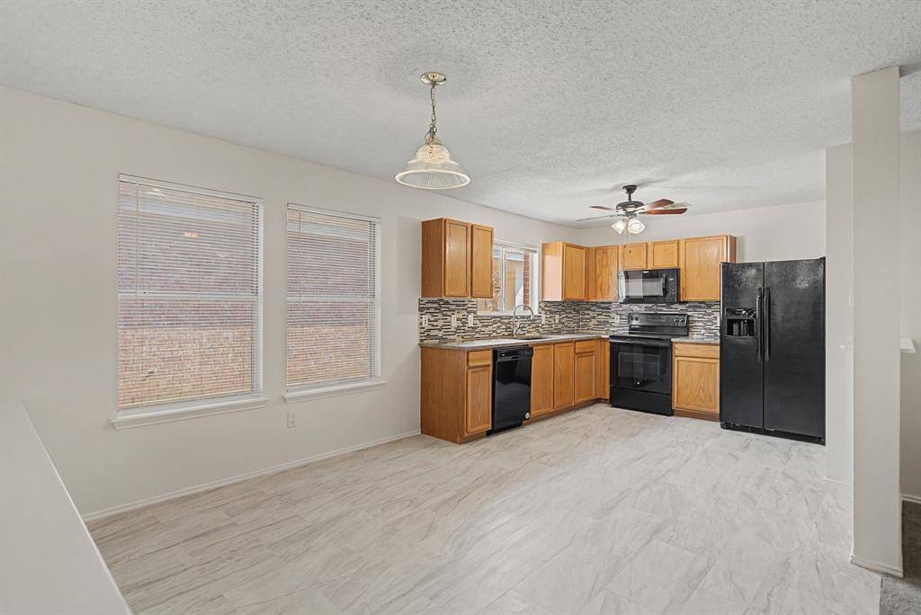 1421 Knottingham Drive, Little Elm, TX 75068