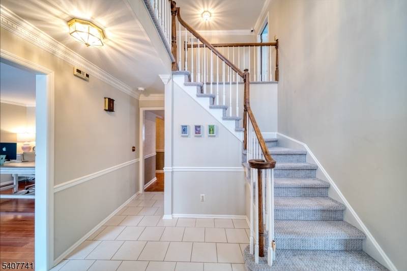 40 Rustic Trl, Raritan Twp., NJ 08822