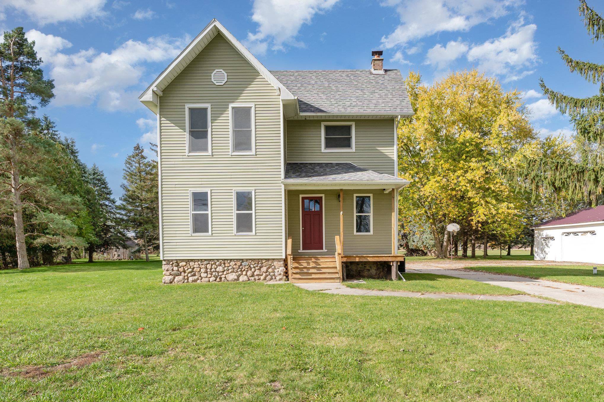 706 S Lincoln AVE, Alma, MI 48801