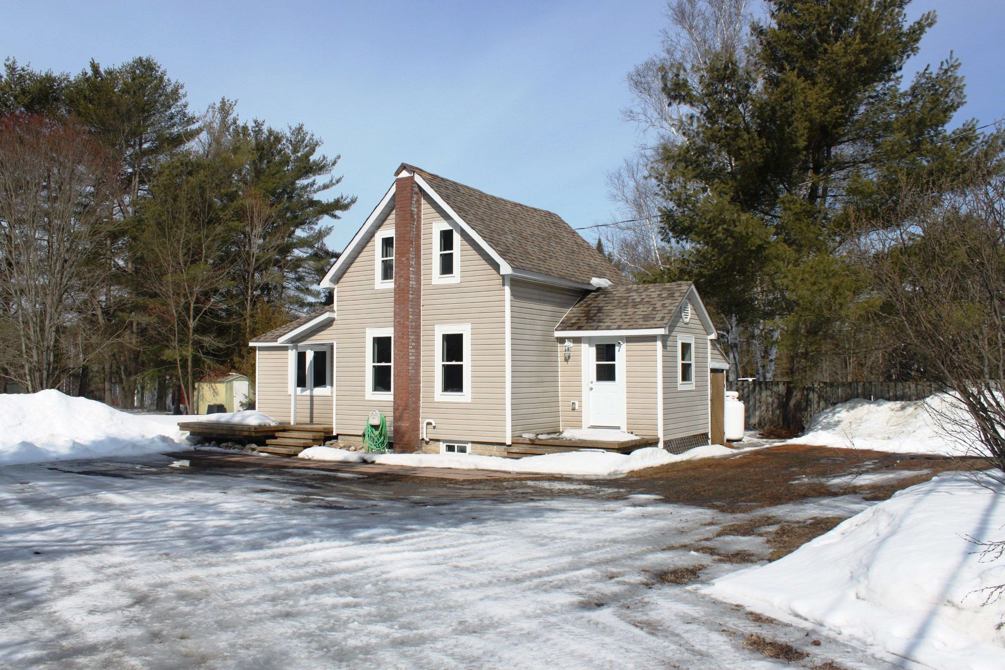 15615 Hwy 35 HWY, Algonquin Highlands, ON K0M 1J2