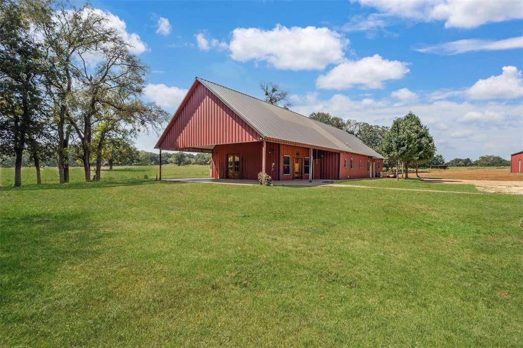 423 HCR 1439, Covington, TX 76636