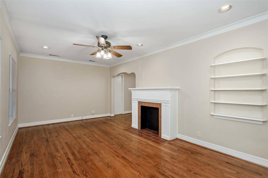 6219 Penrose Avenue, Dallas, TX 75214