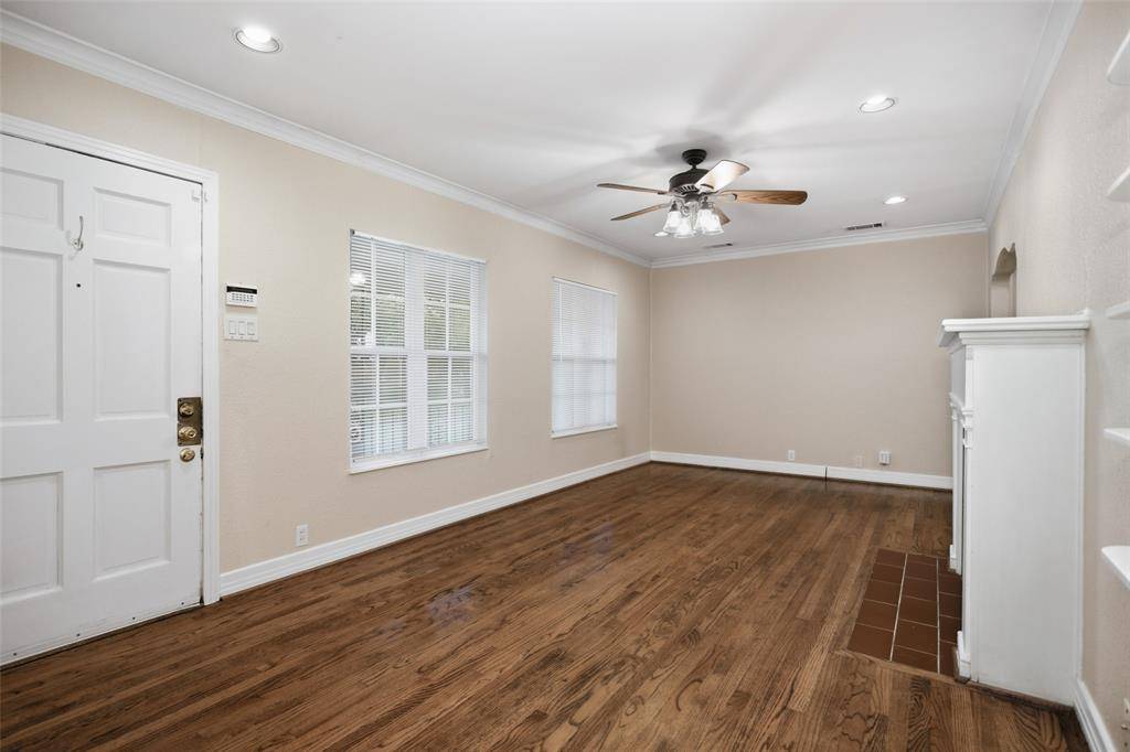 6219 Penrose Avenue, Dallas, TX 75214