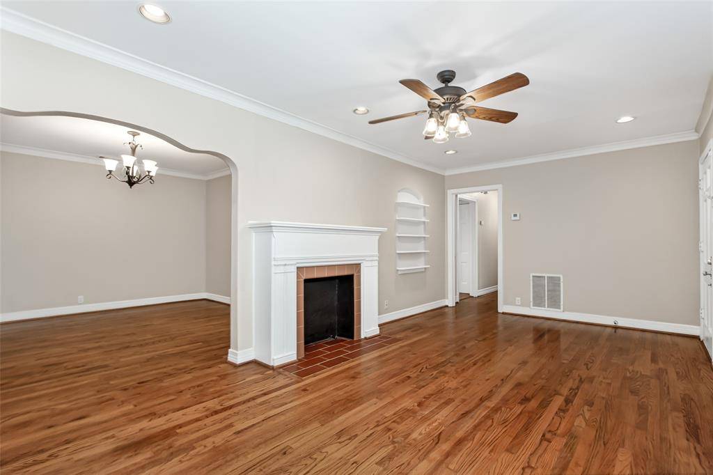 6219 Penrose Avenue, Dallas, TX 75214