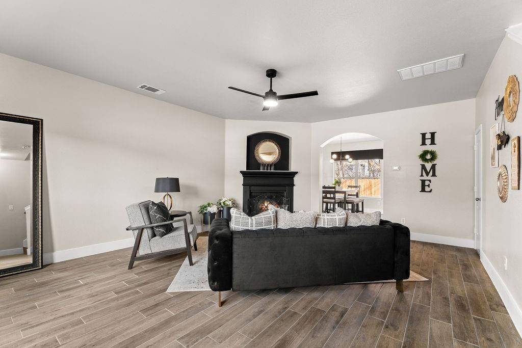 123 Chamblin Drive, Cedar Hill, TX 75104