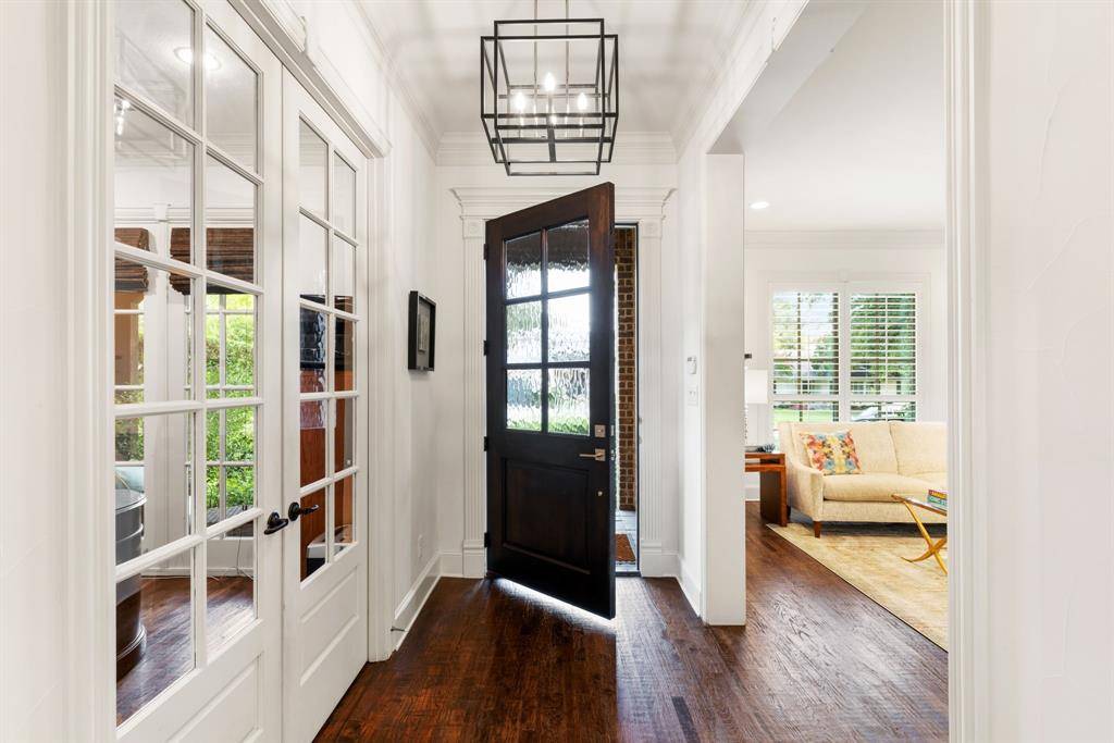 6023 Del Norte Lane, Dallas, TX 75225