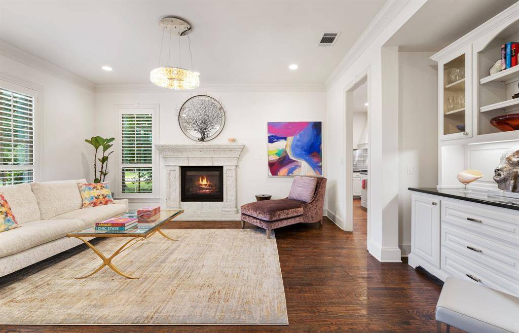 6023 Del Norte Lane, Dallas, TX 75225