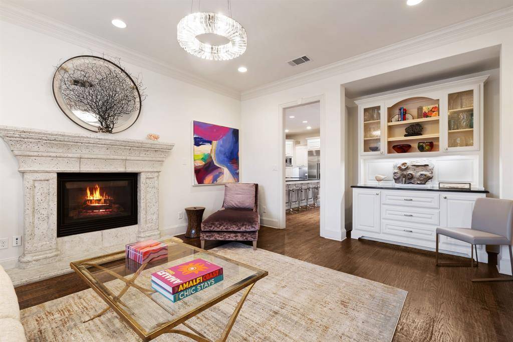 6023 Del Norte Lane, Dallas, TX 75225