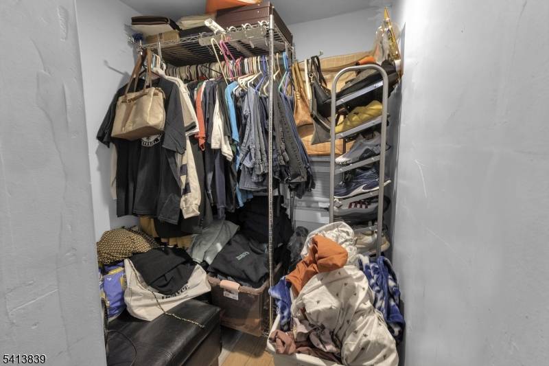 38 Harrison Pl, Clifton City, NJ 07011