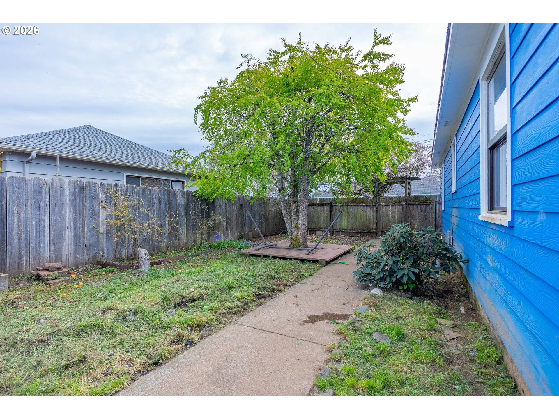 1070 W 11TH ST, Coquille, OR 97423