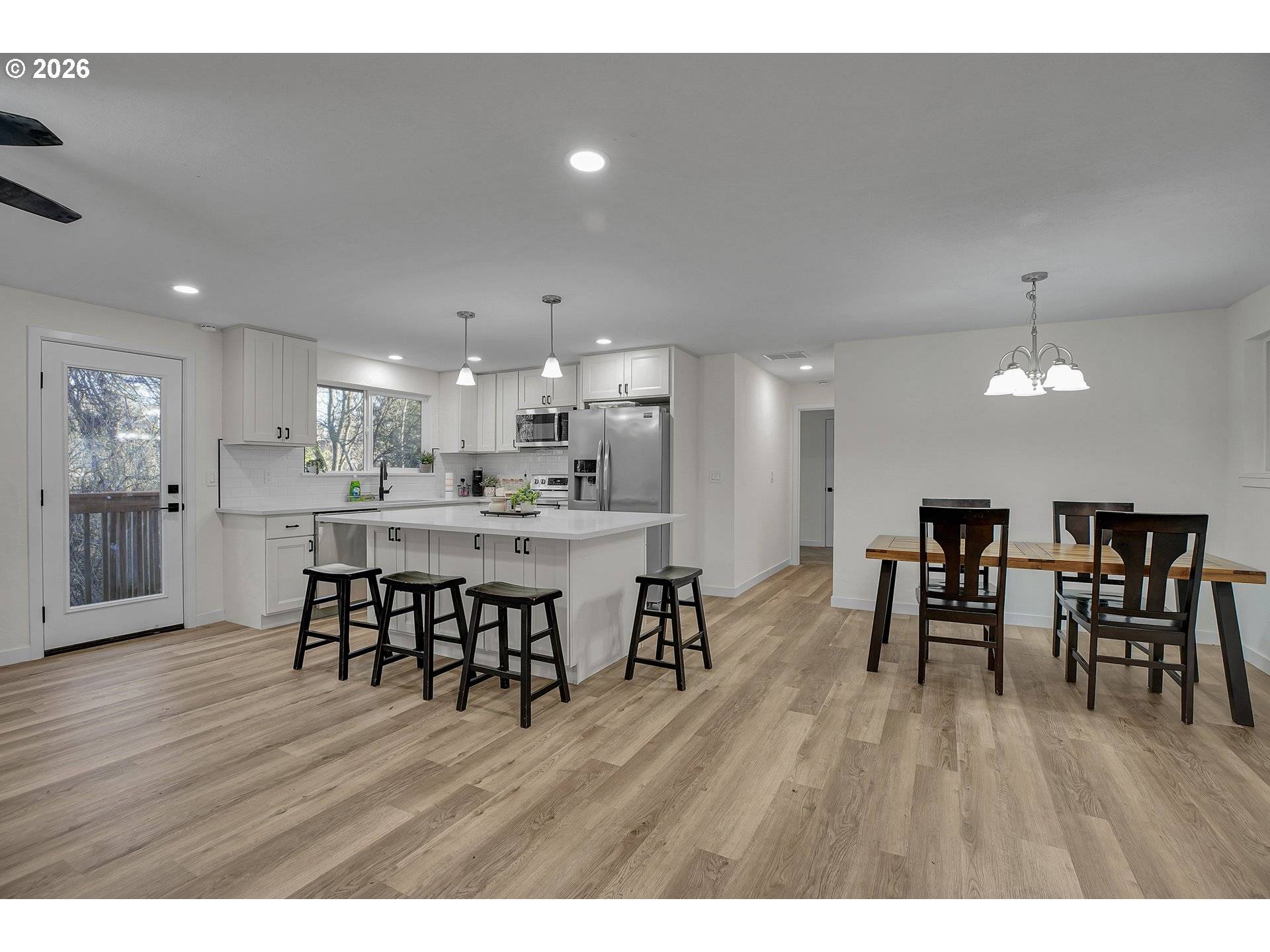 680 SW WILLOW CREEK DR, Beaverton, OR 97003