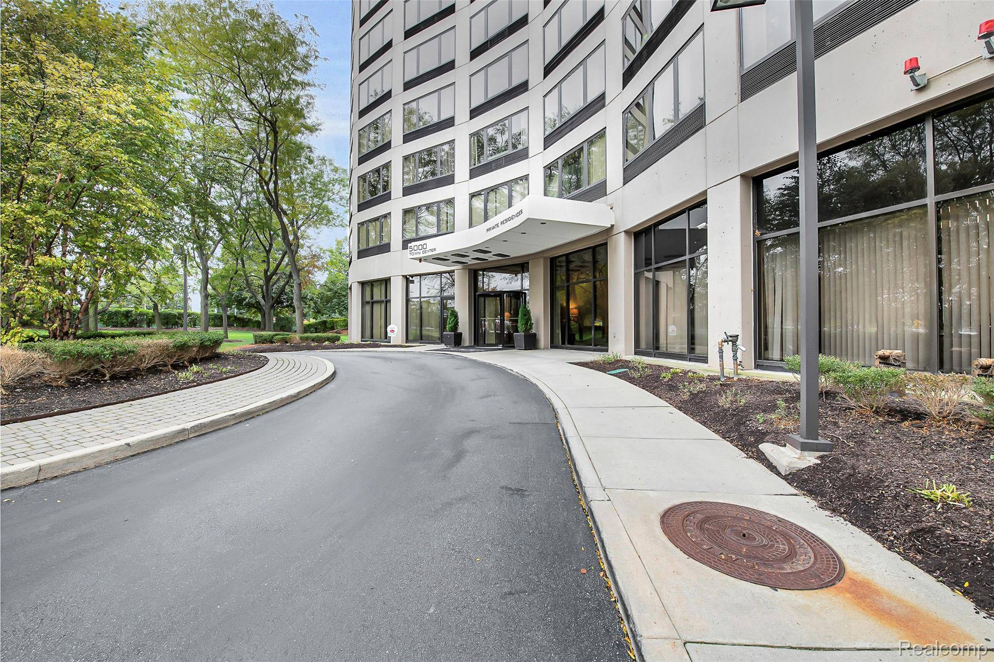 5000 Town Center Dr #2405, Southfield, MI 48075