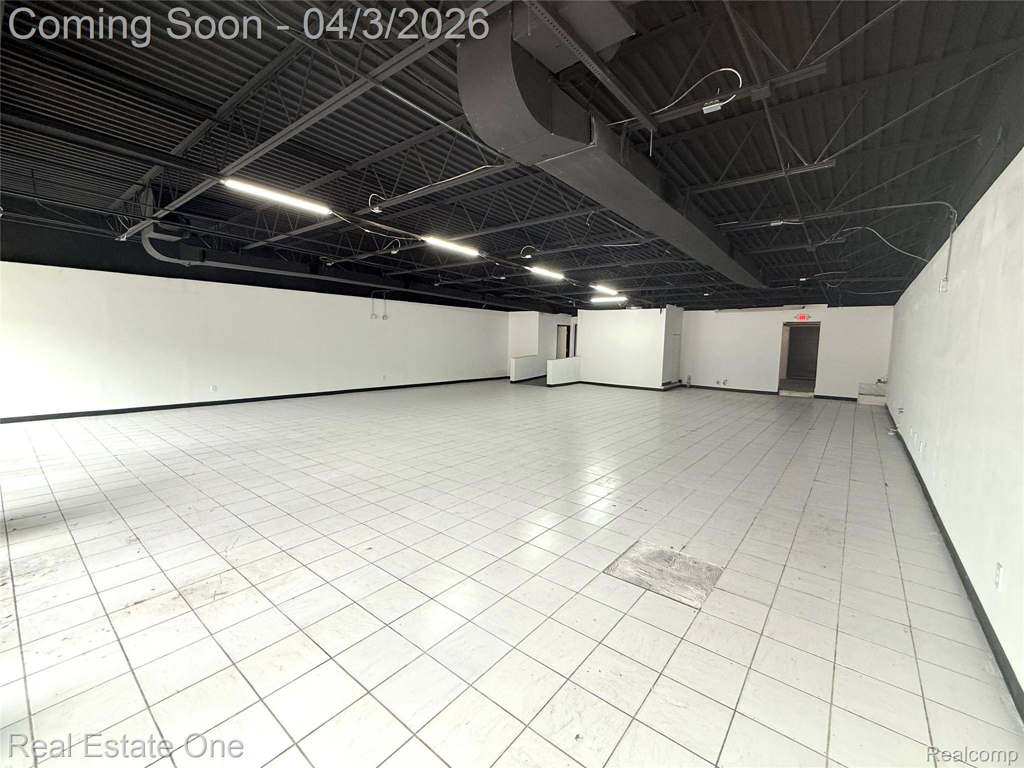 10425 W Warren AVE, Dearborn, MI 48126