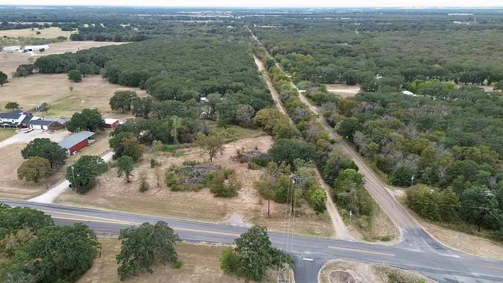 1317 Longhorn Parkway, Axtell, TX 76624