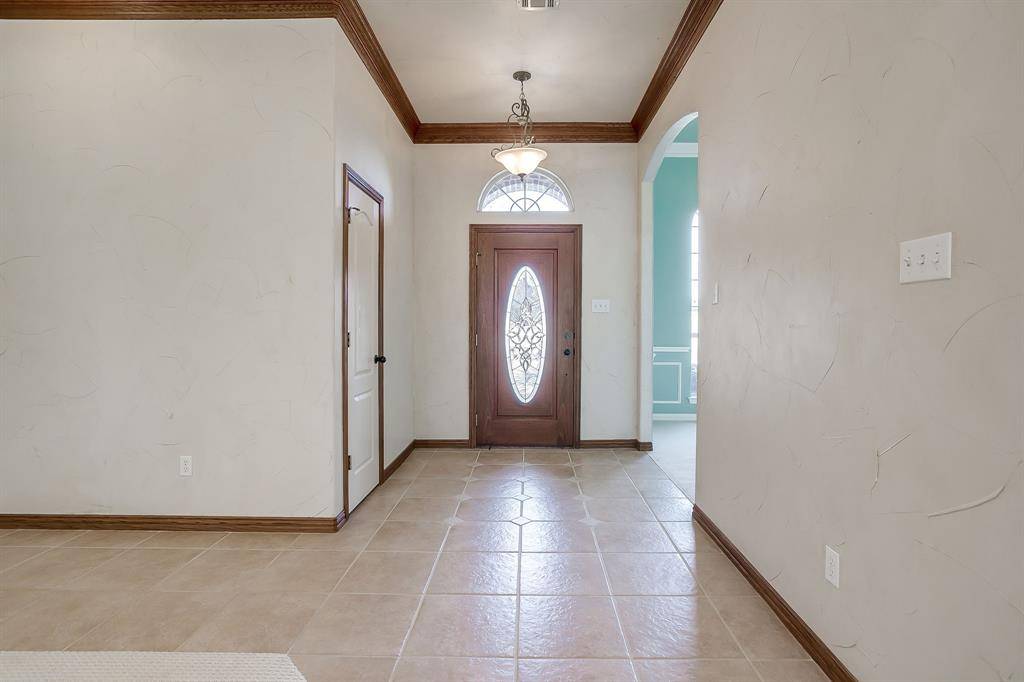 3712 Vista North Drive, Burleson, TX 76028
