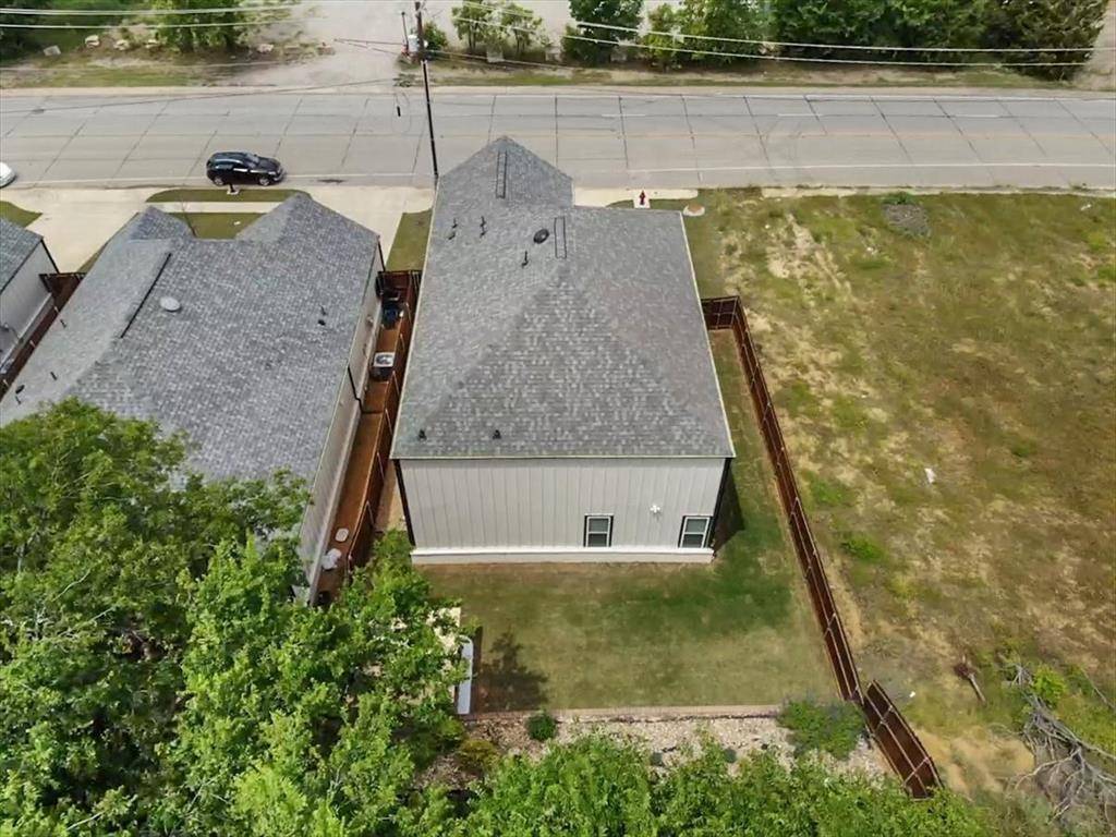 614 N M L King Jr Boulevard, Grand Prairie, TX 75050