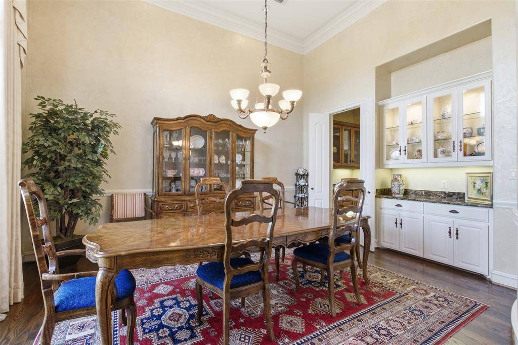 12046 Arbargee Circle, Dallas, TX 75230