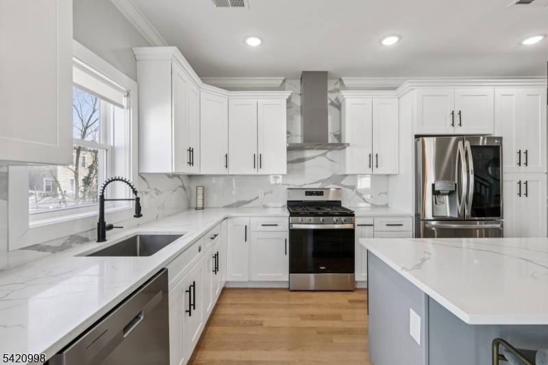 130A Brighton Ave, Kearny Town, NJ 07032