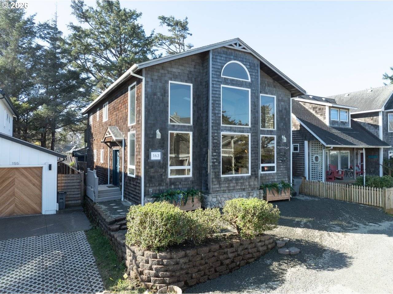 163 W 1ST AVE, Cannon Beach, OR 97110