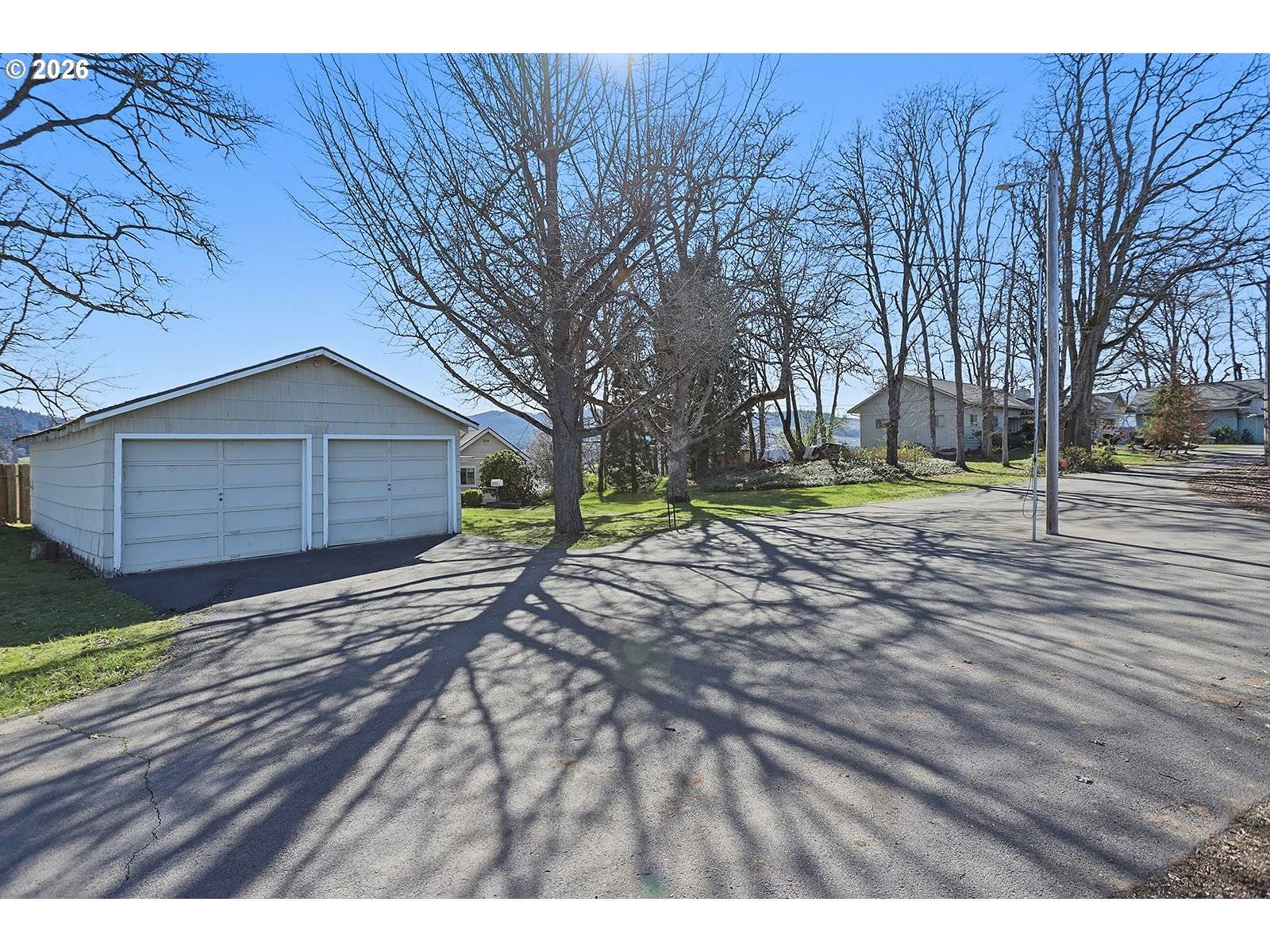 3503 EHRCK HILL DR, Hood River, OR 97031