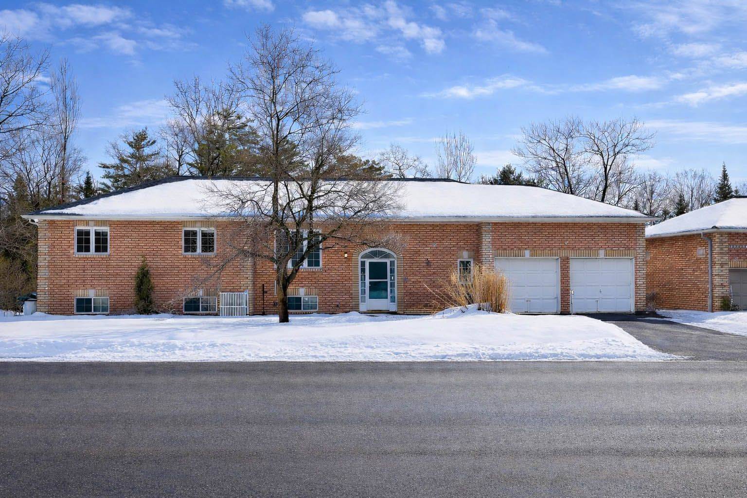 1667 Tiny Beaches RD S, Tiny, ON L0L 1P0