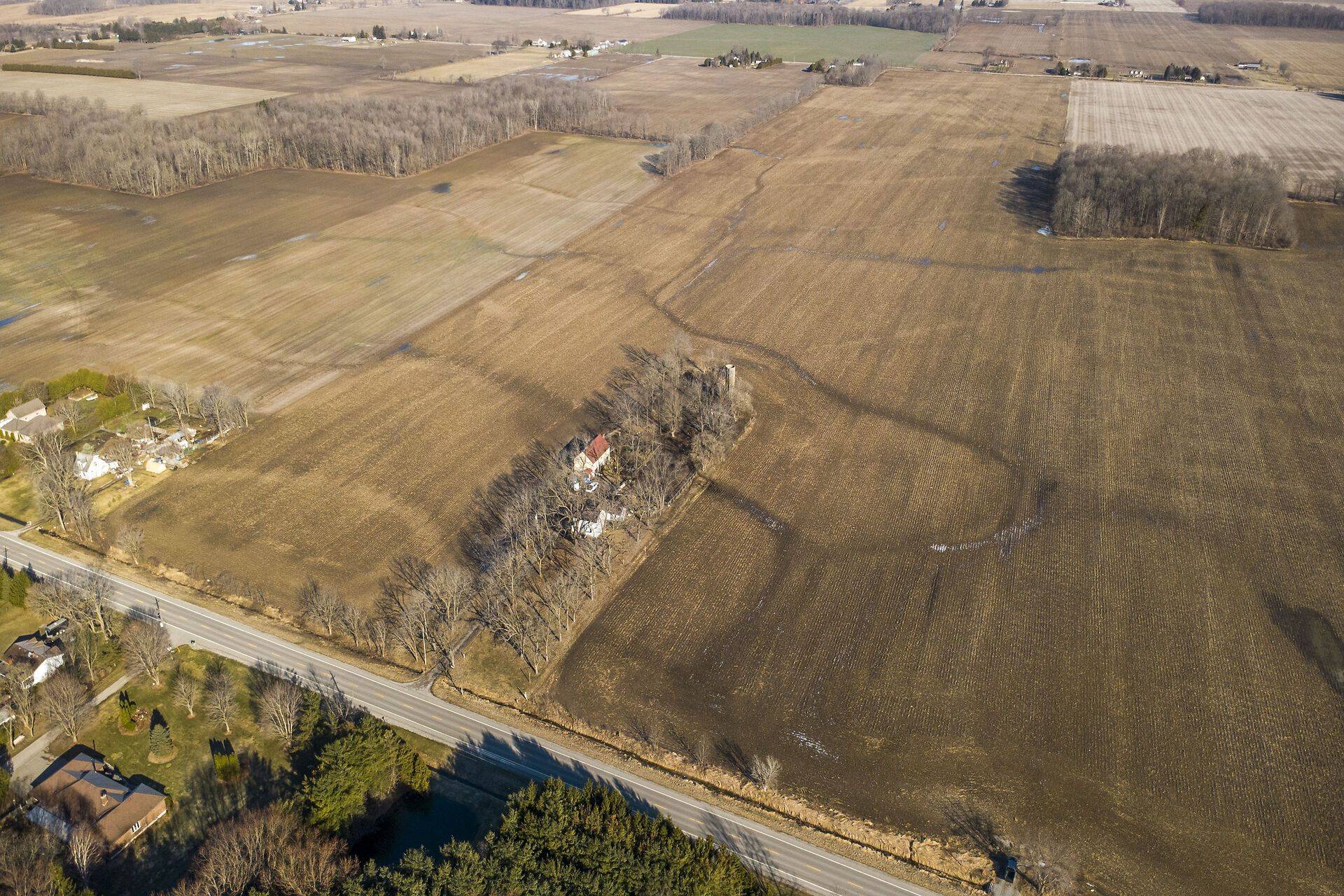 1213 Thompson RD, Norfolk, ON N0E 1Y0