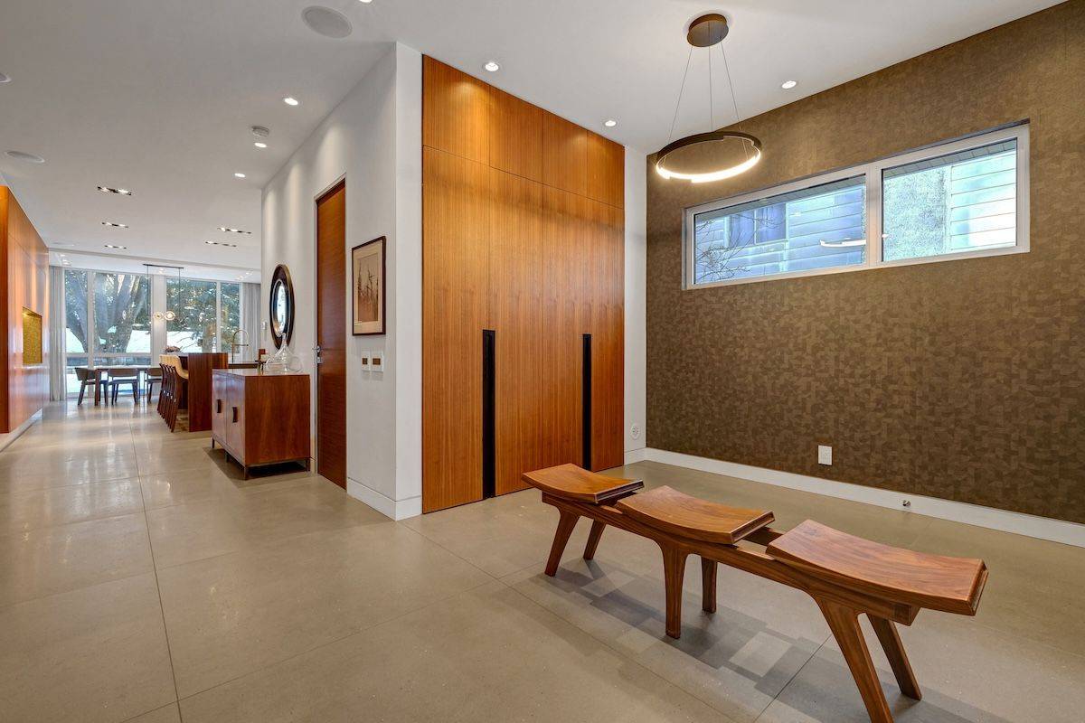 608 Byron AVE, Carlingwood - Westboro And Area, ON K2A 0E5