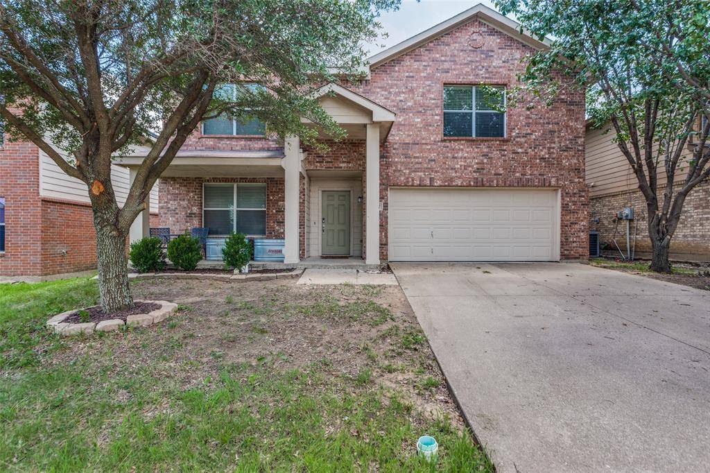 9877 Osprey Drive, Fort Worth, TX 76108