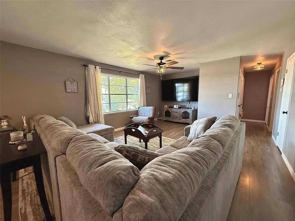 200 Arden Street, Bowie, TX 76230