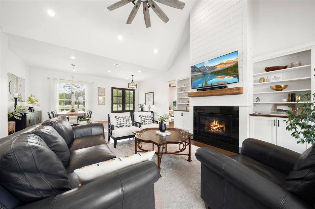 2050 W Elm Mott Drive, Waco, TX 76705