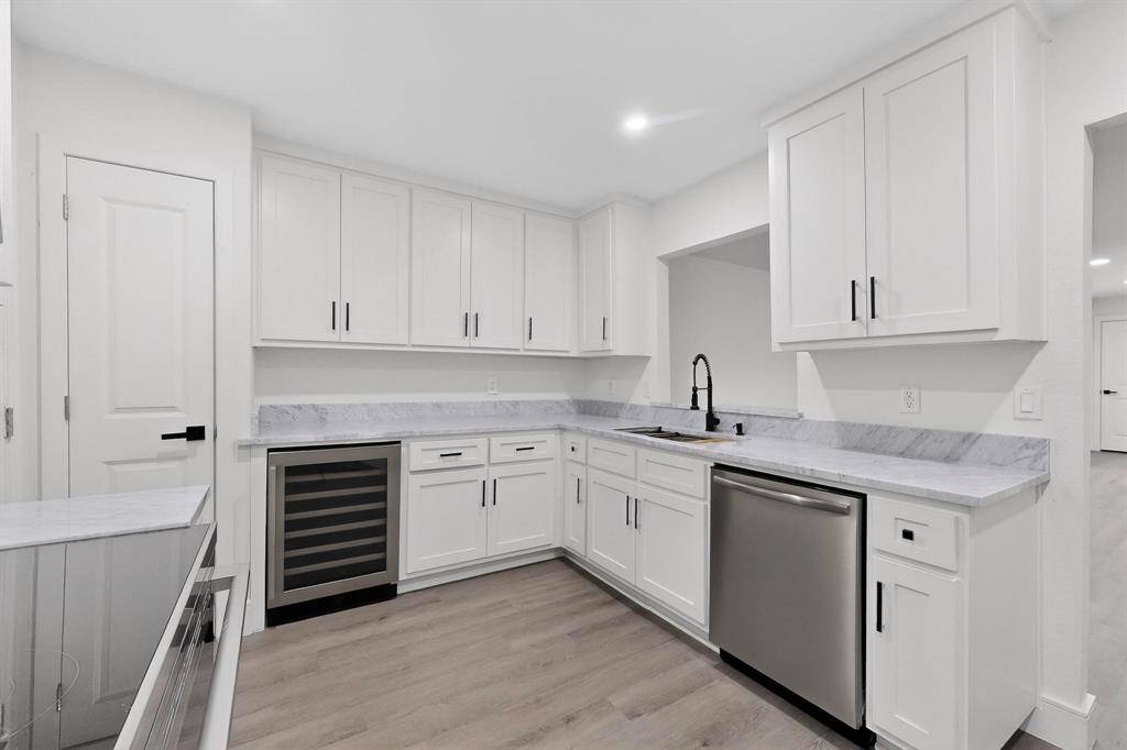 7708 Royal Lane #204C, Dallas, TX 75230