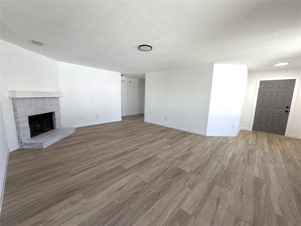 2621 Shorecrest Drive, Little Elm, TX 75068