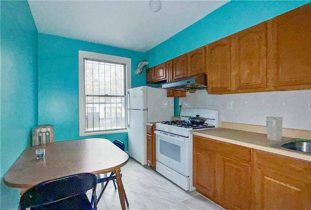 11106 Farmers BLVD, Queens, NY 11412