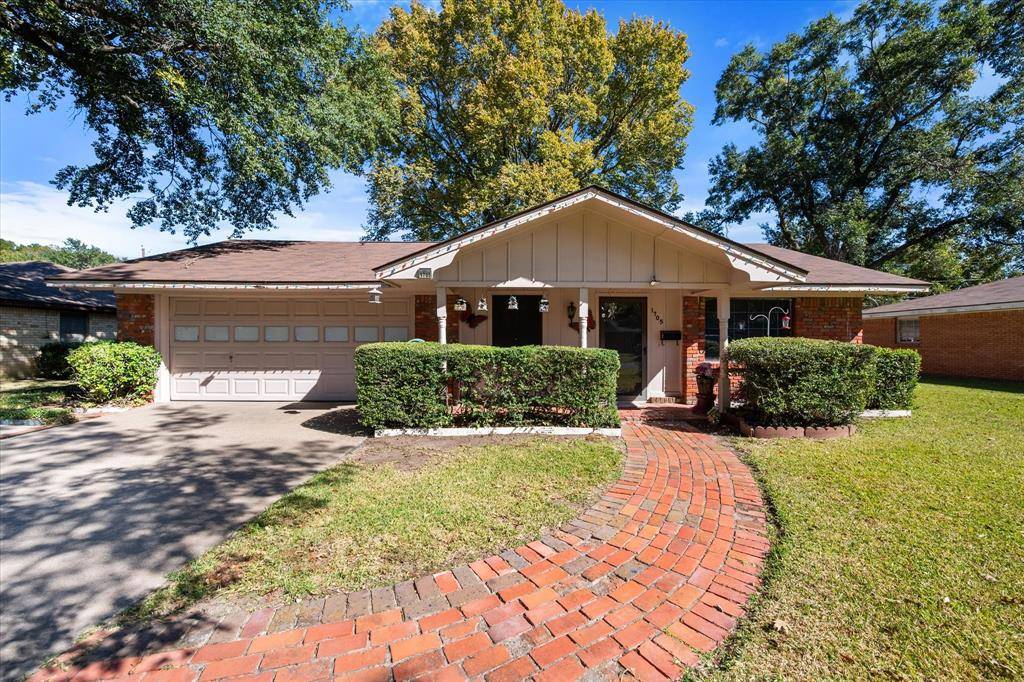 1705 E Beverly Drive, Corsicana, TX 75110