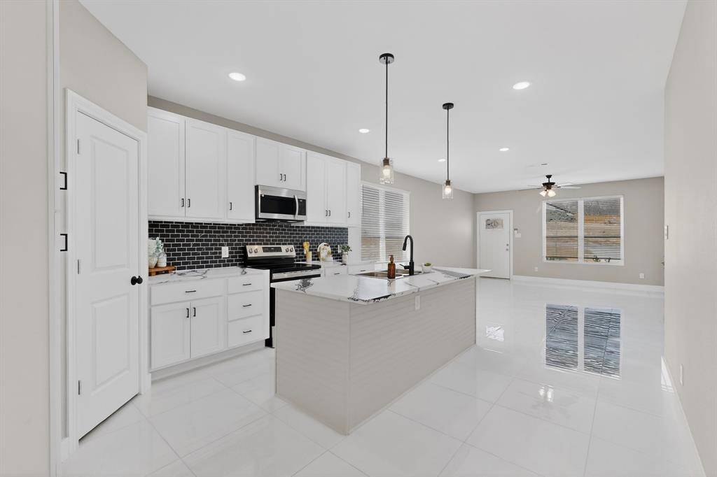 6027 Plum Dale Road, Dallas, TX 75241