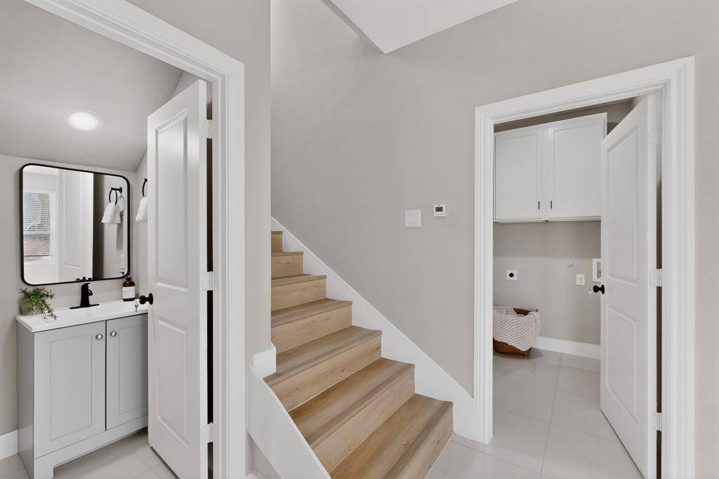 6027 Plum Dale Road, Dallas, TX 75241