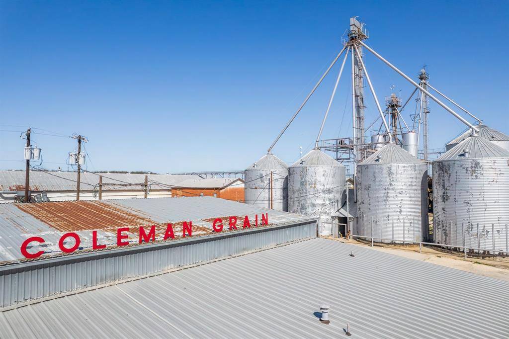 716 Brush Street, Coleman, TX 76834